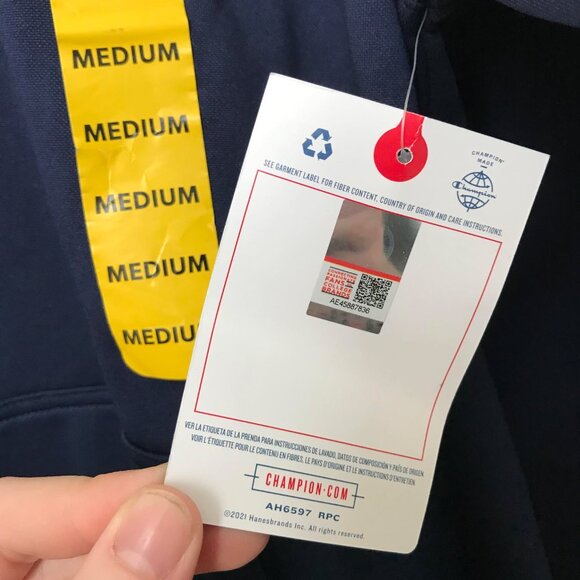 Penn State Nittany Lions Football Champion Medium Mens Pullover Sweater NWT - Picture 5 of 8